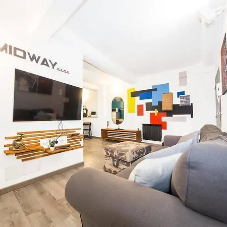 Apartment Midway Home, Nel Centro Storico Di