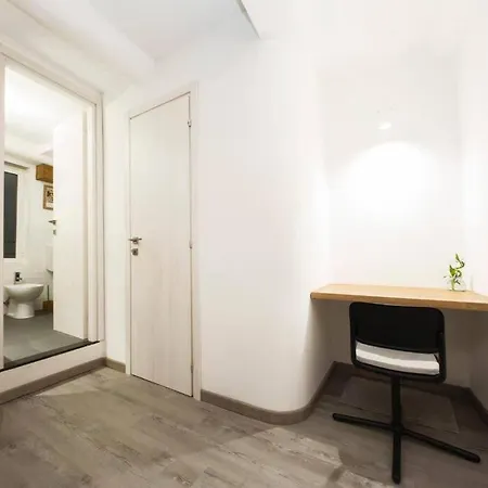 Midway Home, Nel Centro Storico Di Apartman *